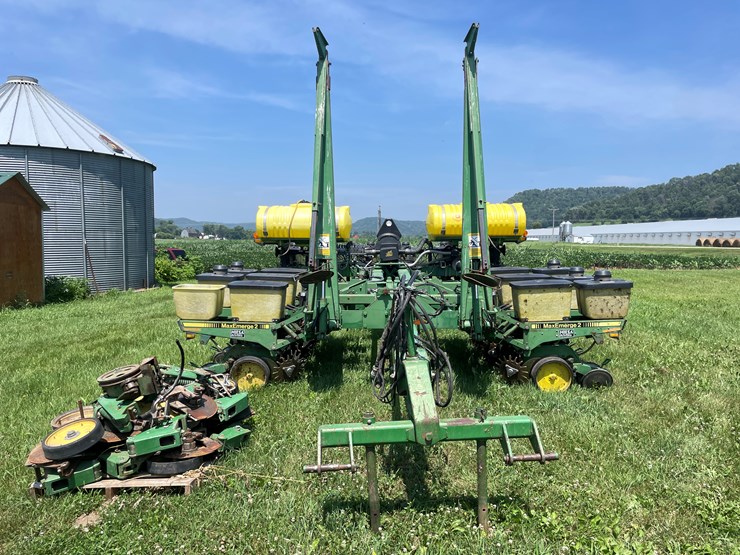 john-deere-7200-image-2