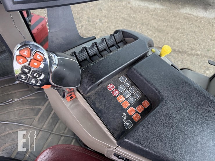 2014-case-ih-steiger-500-quadtrac-image-22