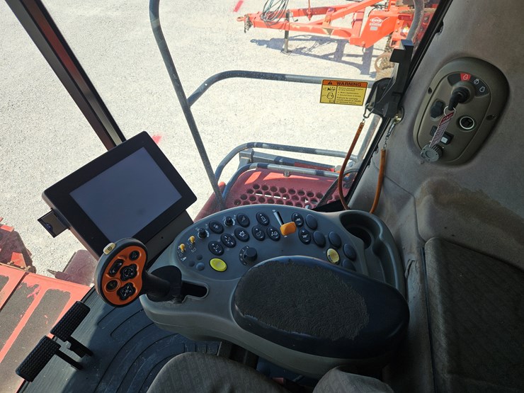 2007-case-ih-8010-image-10