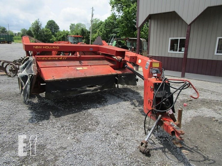 new-holland-411-image-1
