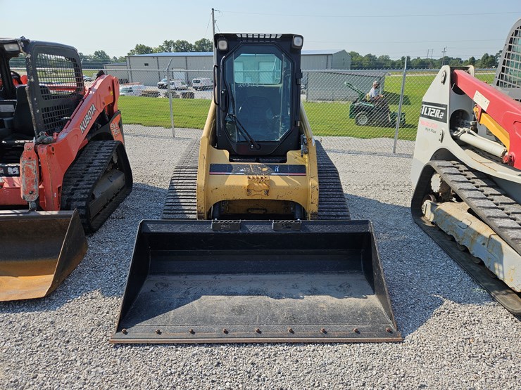 2004-caterpillar-277-image-2