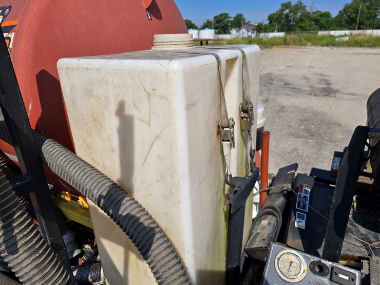 ditch-witch-fx25-image-55
