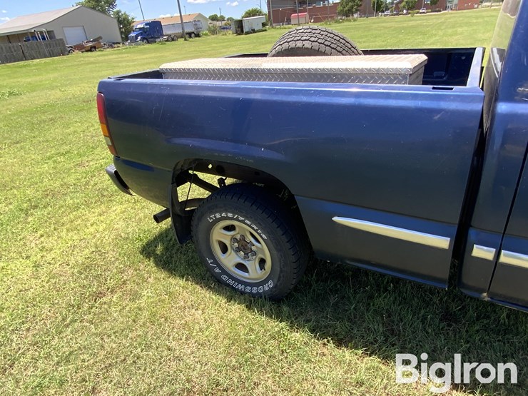 2002-gmc-sierra-1500-image-15