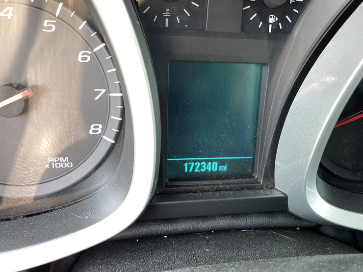 #1041-•-2014-chevy-equinox-awd-(has-wi-title)-image-37