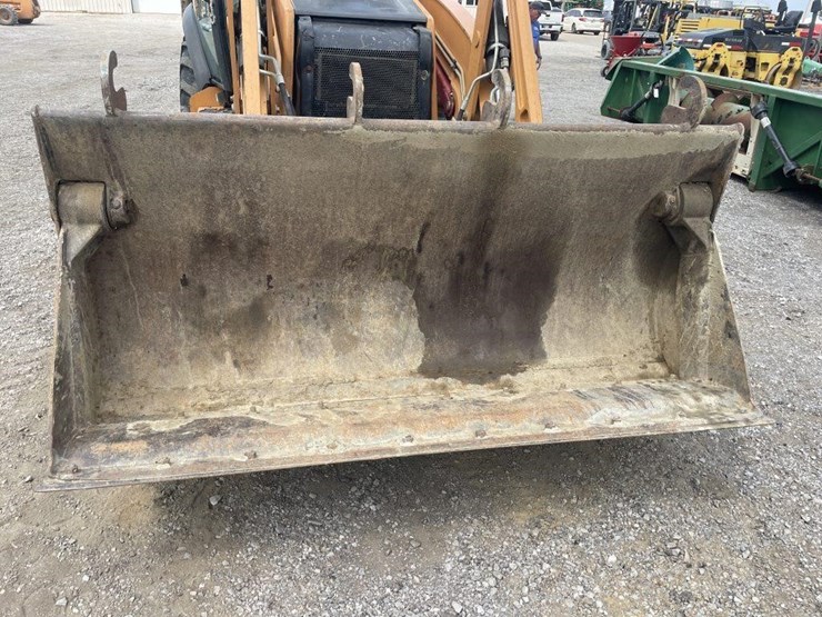 2013-case-580sn-image-14
