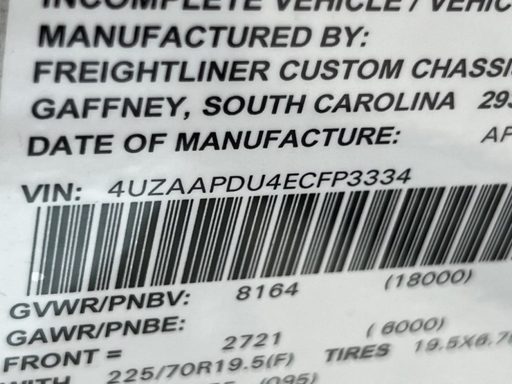 2014-freightliner-mt45-image-36