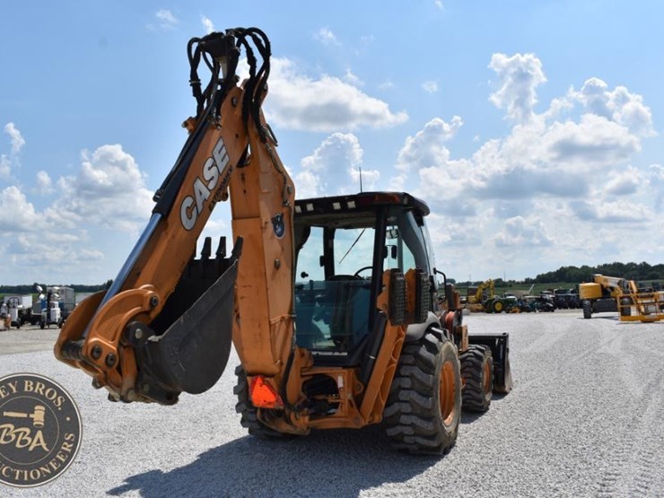 2012-case-590sn-image-12