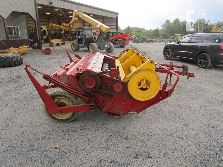 new-holland-472-image-2