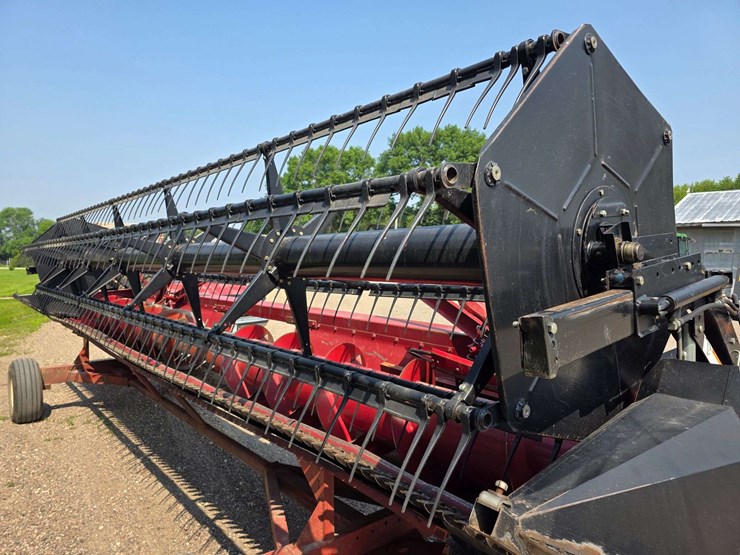 ih-model-1020-bean-head,-25’-wide,-bolt-on-sections,-comes-with-4-wheel-header-trailer,-9.5l-14-tire-image-23