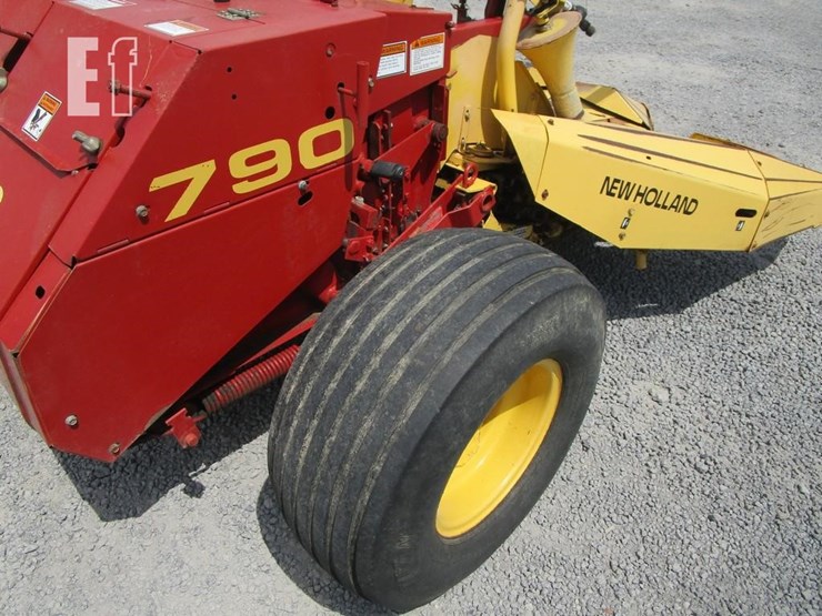 new-holland-790-image-13