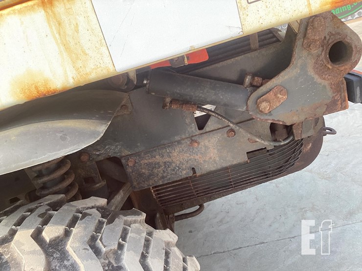 2017-bobcat-toolcat-5600-image-11