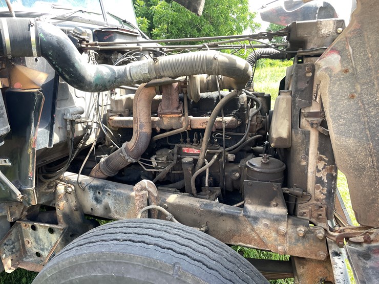 #1016-•-1974-mack-truck-(has-wi-title)-image-39