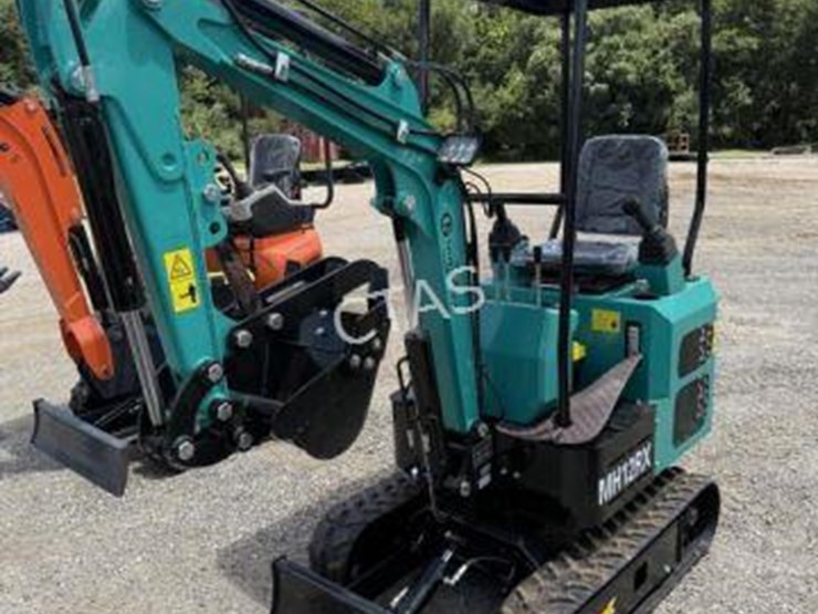 #112-•-cfg-industrial-mini-excavator-image-1