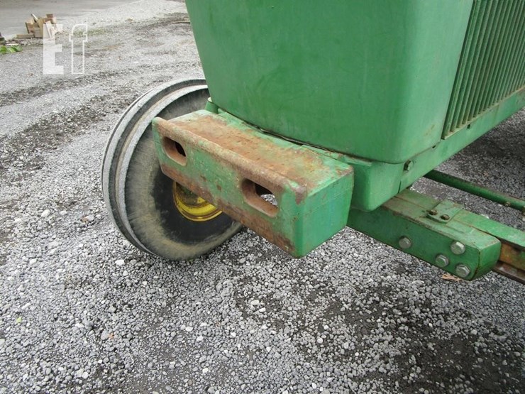 john-deere-4440-image-3