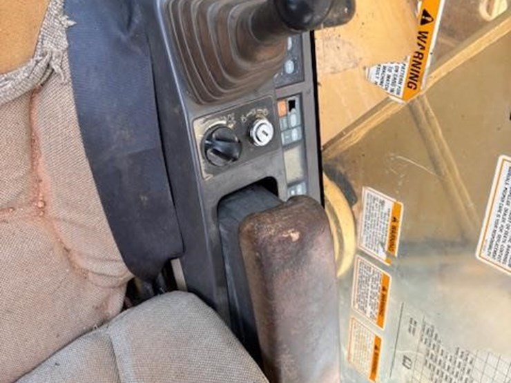 2002-caterpillar-320c-image-10
