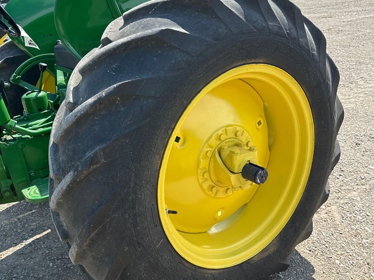 john-deere-420-image-8