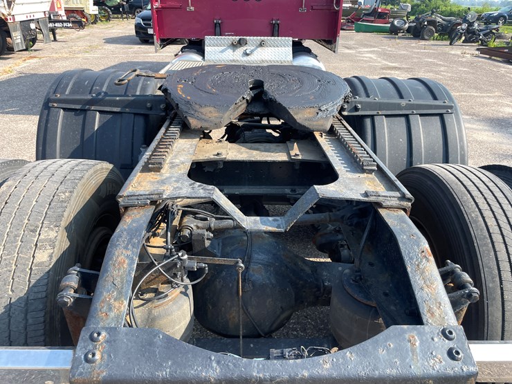 2007-peterbilt-379-image-26