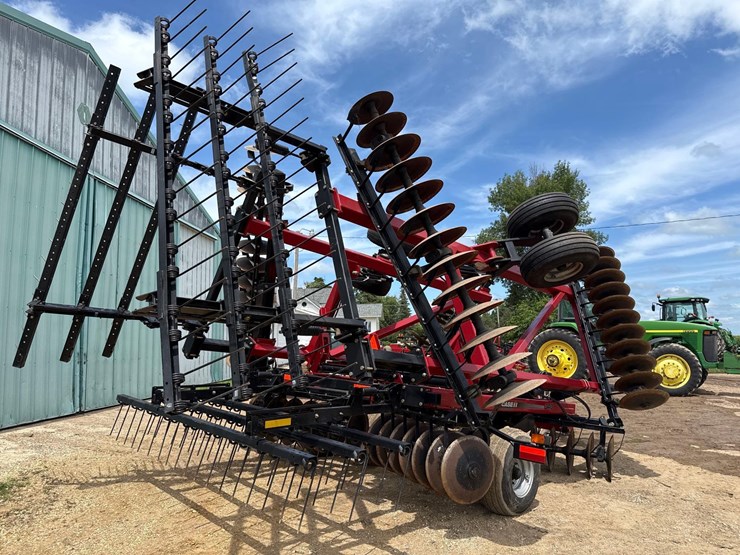 2012-case-ih-340-image-2