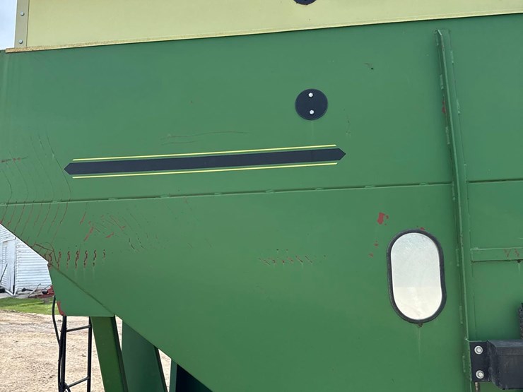 1996-demco-525bu-gravity-wagon-image-22