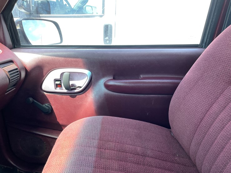 #1046-•-1996-chevrolet-truck-(has-wi-rebuilt-title)-image-27