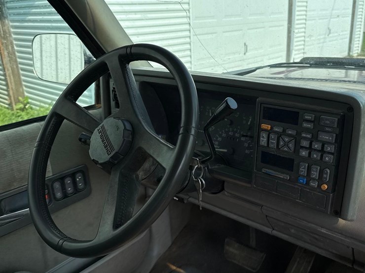 1993-chevy-1500-pickup-image-30