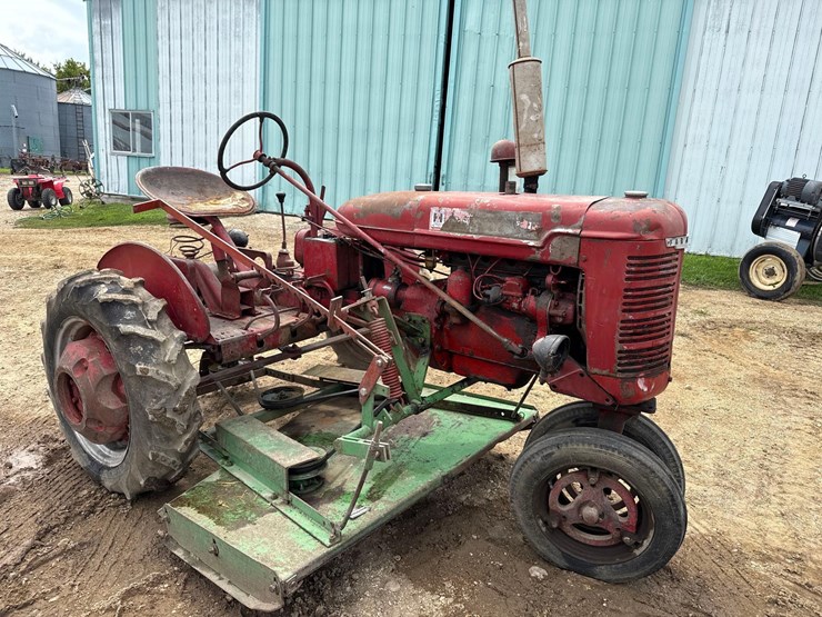farmall-b-tractor-w/-5ft-belly-mower-image-1