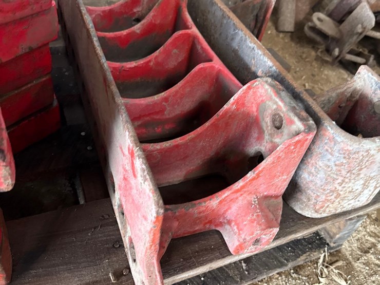 2–ih-weight-brackets-image-4