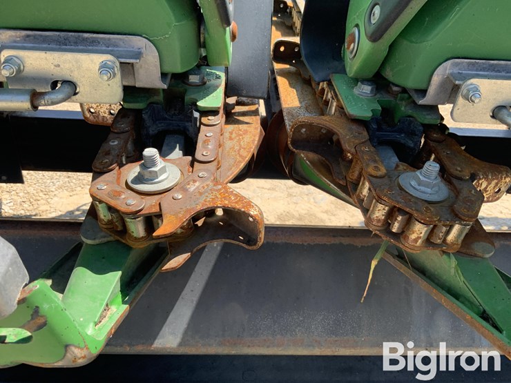 2019-john-deere-712c-image-16