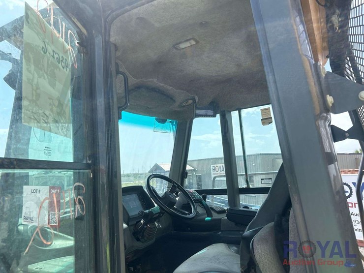 2016-deere-410e-image-20