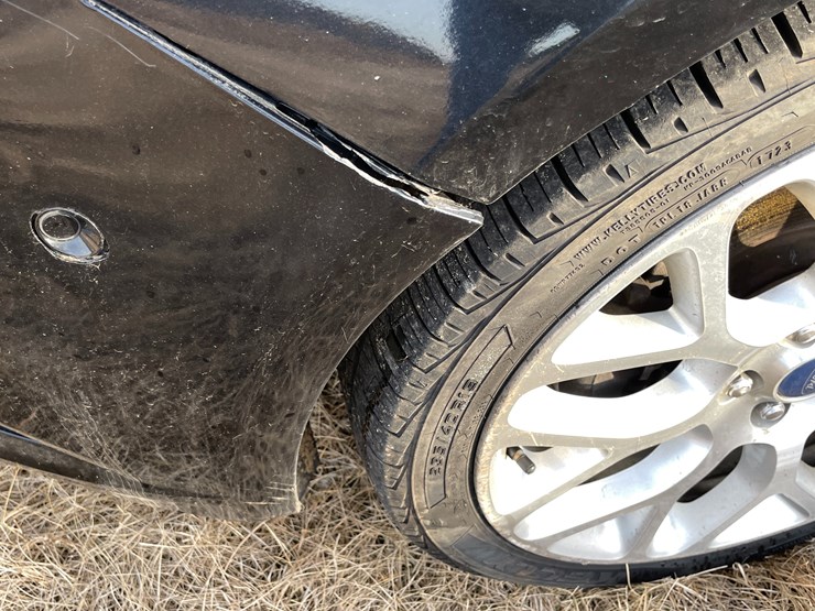 #1043-•-2014-ford-fusion-sedan-(wi-title-in-delay)-image-24