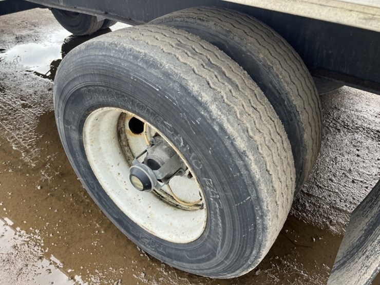 2019-utility-flatbed-image-5