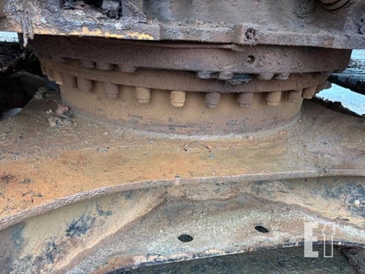 caterpillar-320cl-image-24