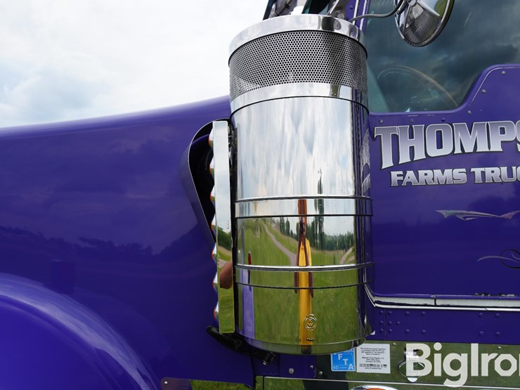 2006-kenworth-w900l-image-10
