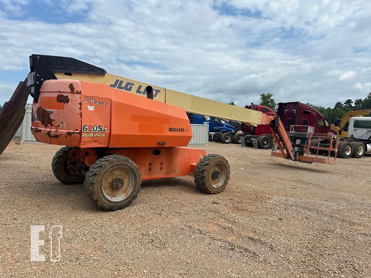 2014-jlg-660sj-image-3