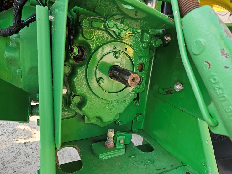2015-john-deere-5055e-image-18