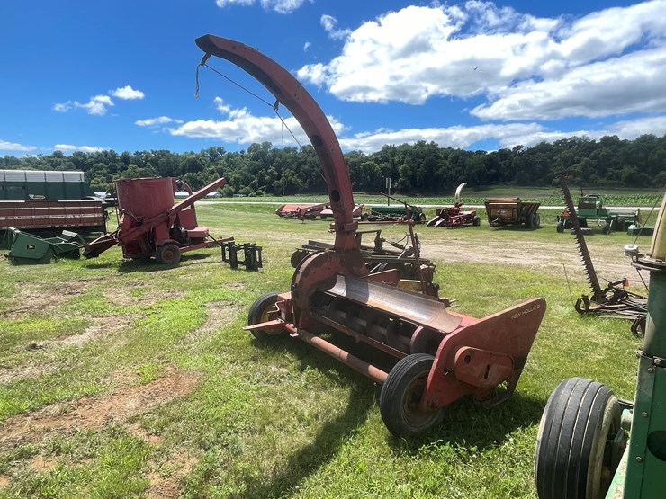 #1827-•-new-holland-green-chopper-image-4