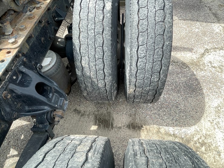 2018-kenworth-t680-image-97