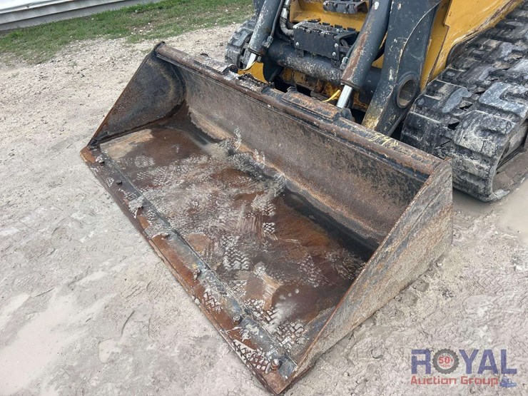 2021-deere-333g-image-8