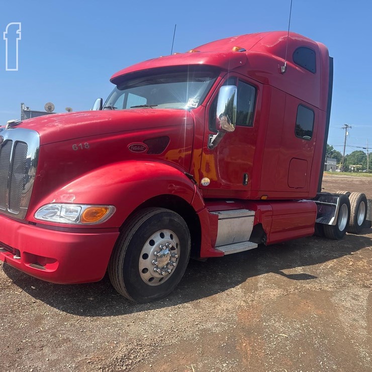 2010 PETERBILT 387