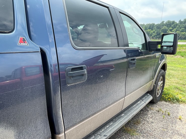 #1037-•-2005-ford-lariat-crew-cab-4x4-(has-wi-title)-image-22