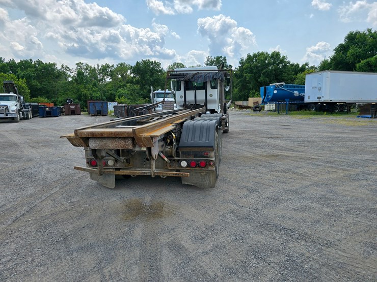 2012-kenworth-t800-image-31