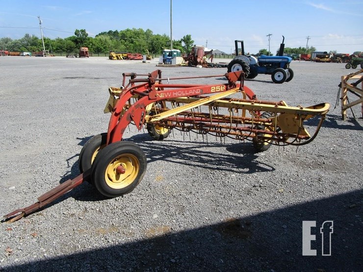 new-holland-256-image-1