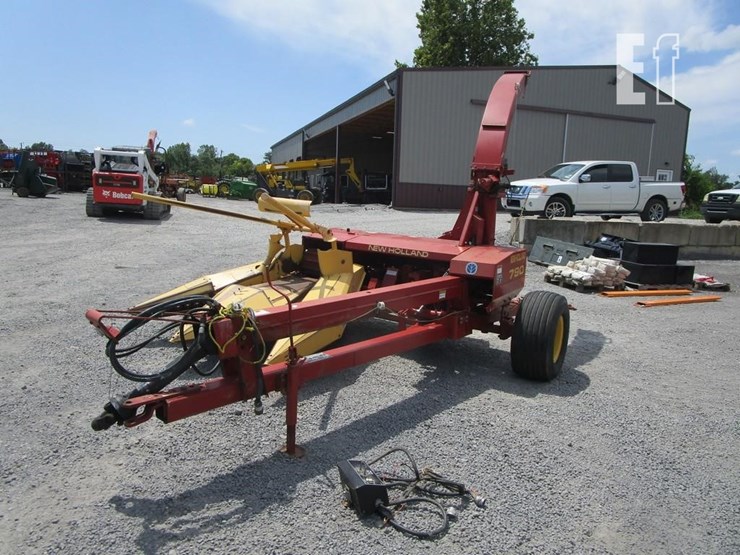 new-holland-790-image-6