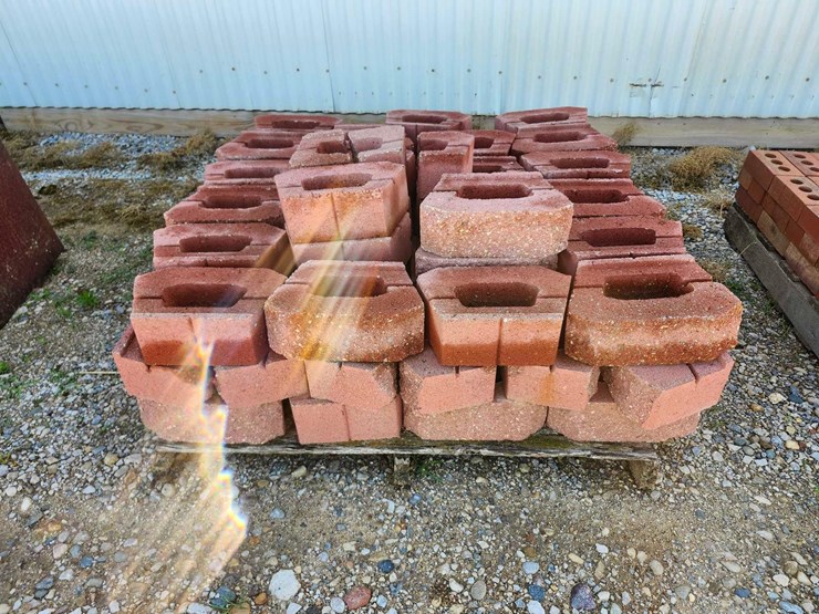 90-retaining-wall-bricks-image-2