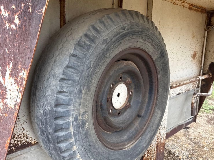7ft-x-22ft-show-me-livestock-trailer-image-27