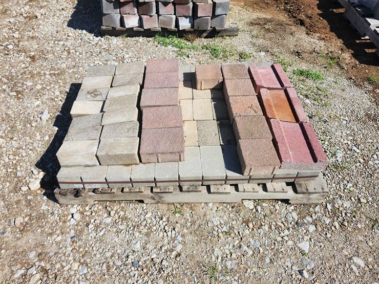 2-pallets-of-paver-bricks-image-3