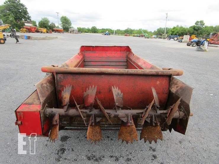 new-holland-519-image-5