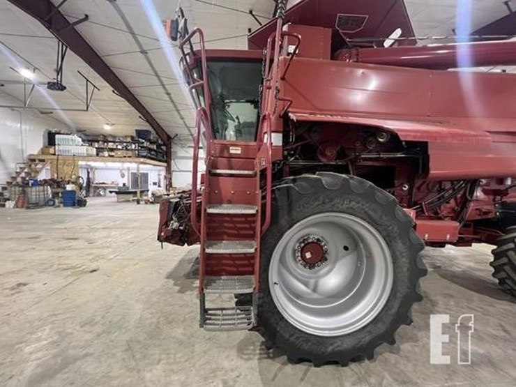2005-case-ih-2388-image-36