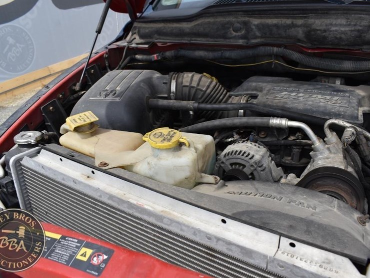 2005-dodge-2500-image-44
