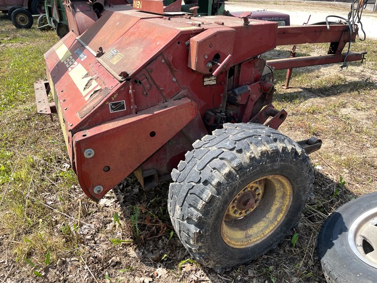 #1066-•-sperry-new-holland-892-chopper-(arcadia,-wi)-image-19